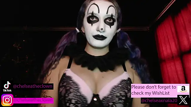 Snapshot of Eloise-brown chatting on December 2025 03:37:01 PM Eloise-brown online show from December 2025 03:37:01 PM