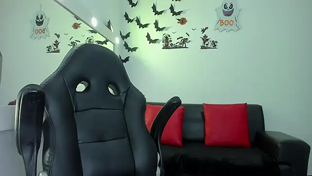 Snapshot of roxanne_jones1 chatting on October 2025 09:22:01 PM roxanne jones1 online show from October 2025 09:22:01 PM