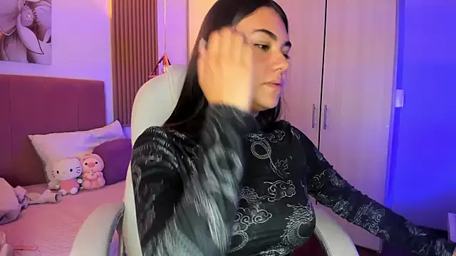 mia nevaeh online show from November 2025 09:09:02 PM