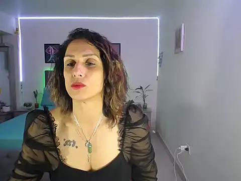 Corina hot online show from May 2026 09:04:02 AM