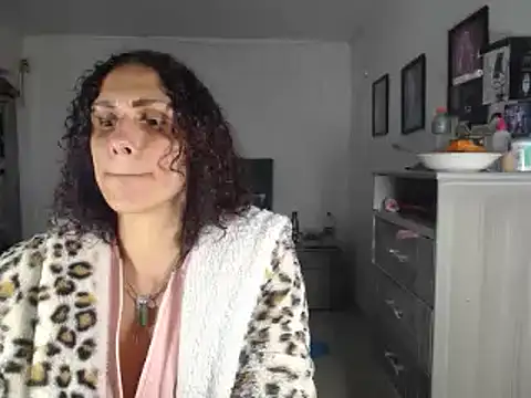 Snapshot of Corina_hot chatting on December 2024 04:48:02 AM Corina hot online show from December 2024 04:48:02 AM