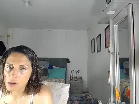 Snapshot of Corina_hot chatting on October 2025 08:17:02 PM Corina hot online show from October 2025 08:17:02 PM