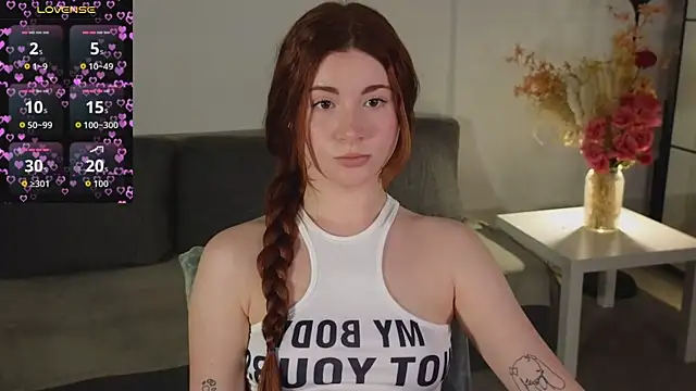 Snapshot of Freckle_Diyana chatting on December 2025 09:58:02 PM Freckle Diyana online show from December 2025 09:58:02 PM