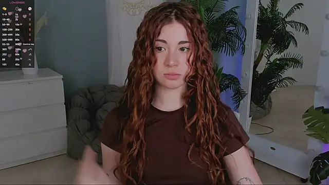 Snapshot of Freckle_Diyana chatting on November 2025 09:26:02 PM Freckle Diyana online show from November 2025 09:26:02 PM