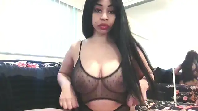 Snapshot of blow2024away chatting on December 2024 07:03:02 PM blow2024away online show from December 2024 07:03:02 PM