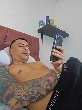 Vini 09 online show from December 2025 05:40:01 PM