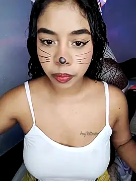 Fanny Klean online show from October 2025 04:35:01 AM