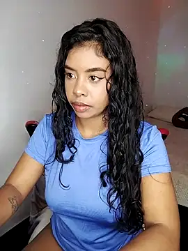 Fanny Klean online show from October 2025 04:24:01 AM