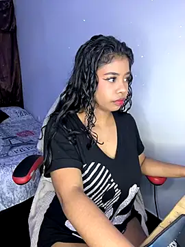 Snapshot of Fanny_Klean chatting on September 2025 06:45:02 AM Fanny Klean online show from September 2025 06:45:02 AM