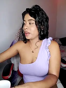 Fanny Klean online show from November 2025 04:49:02 AM