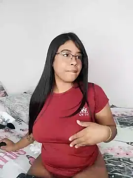 Snapshot of Fanny_Klean chatting on January 2025 02:26:01 PM Fanny Klean online show from January 2025 02:26:01 PM