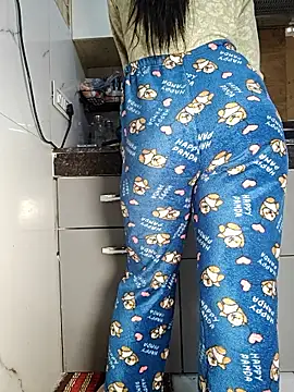 Snapshot of Manpreet_kaur21 chatting on November 2025 06:45:02 AM Manpreet kaur21 online show from November 2025 06:45:02 AM