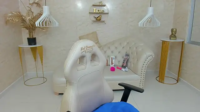 Snapshot of LYA_SWEETX chatting on March 2025 10:02:01 AM LYA SWEETX online show from March 2025 10:02:01 AM