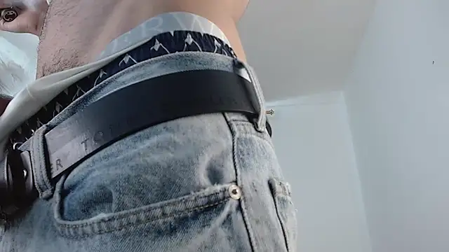 badanyboy online show from November 2025 04:44:01 PM