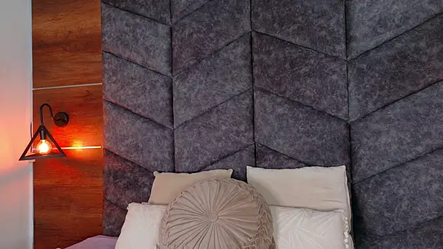 Snapshot of AmyPalmmer chatting on December 2025 11:42:01 AM AmyPalmmer online show from December 2025 11:42:01 AM