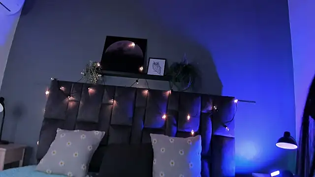 Snapshot of AmyPalmmer chatting on December 2025 11:36:02 AM AmyPalmmer online show from December 2025 11:36:02 AM