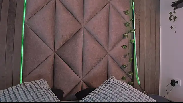 Snapshot of AmyPalmmer chatting on November 2025 11:43:02 AM AmyPalmmer online show from November 2025 11:43:02 AM