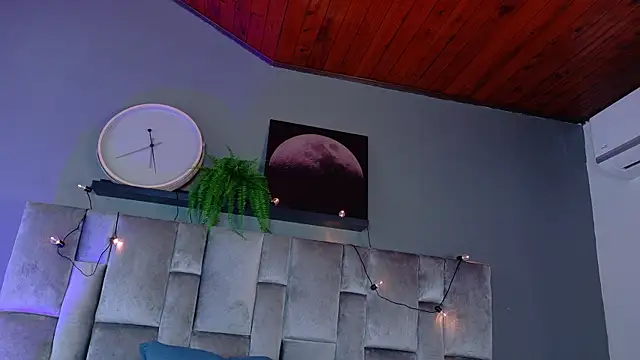 Snapshot of AmyPalmmer chatting on December 2025 12:00:01 PM AmyPalmmer online show from December 2025 12:00:01 PM