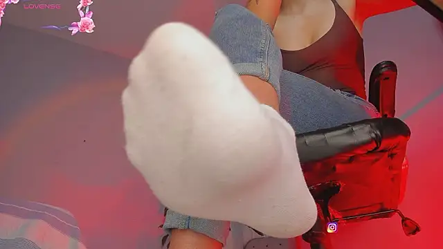 charlotte  grey online show from March 2026 07:51:01 PM