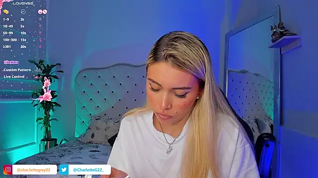 charlotte  grey online show from March 2025 11:02:02 PM