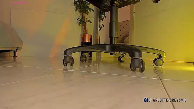 charlotte  grey online show from November 2025 08:34:02 PM