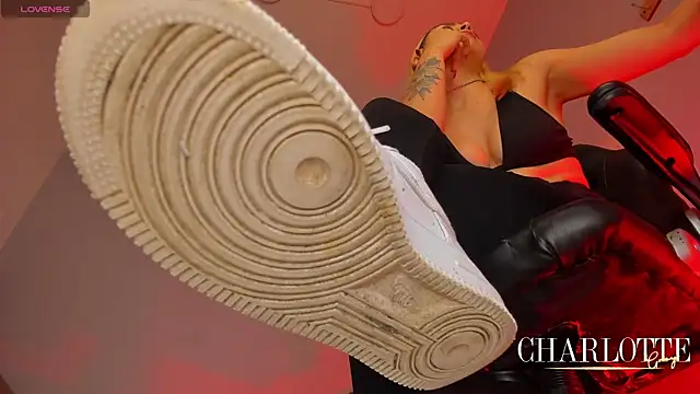 charlotte  grey online show from April 2026 08:42:02 PM