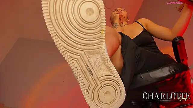 charlotte  grey online show from April 2026 08:42:02 PM