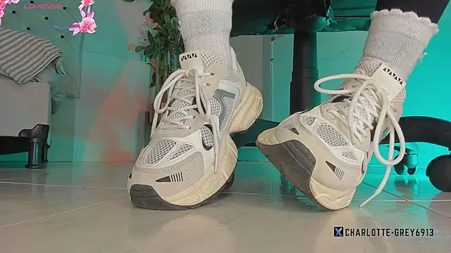 Snapshot of charlotte__grey chatting on February 2026 08:17:02 PM charlotte grey online show from February 2026 08:17:02 PM