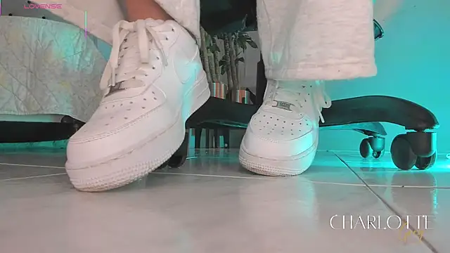 Snapshot of charlotte__grey chatting on January 2026 08:02:01 PM charlotte grey online show from January 2026 08:02:01 PM