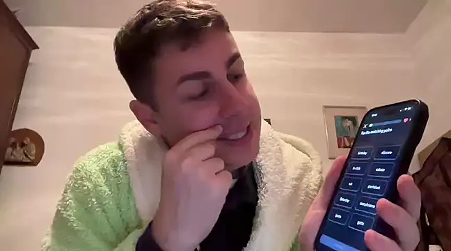 MyStrangeAddiction online show from December 2024 05:48:01 PM