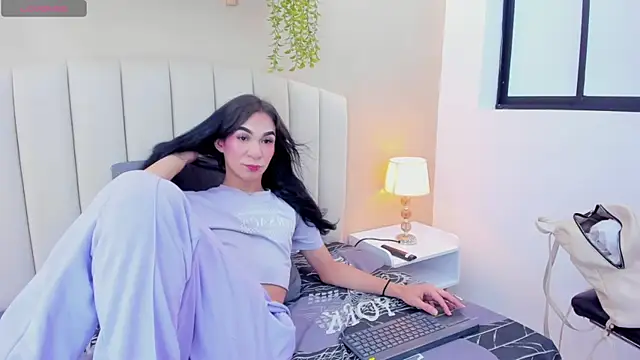 Mia thompson 19 online show from May 2026 06:22:02 PM