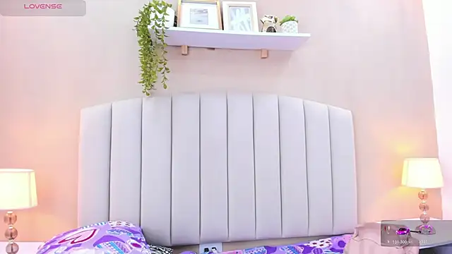 Mia thompson 19 online show from January 2026 07:08:01 PM