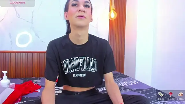 Mia thompson 19 online show from April 2026 07:09:01 PM