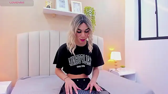 Mia thompson 19 online show from March 2026 08:03:01 PM