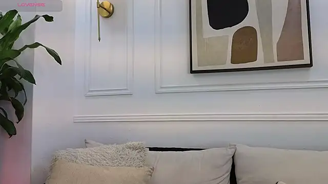 Mia thompson 19 online show from February 2026 07:37:01 PM