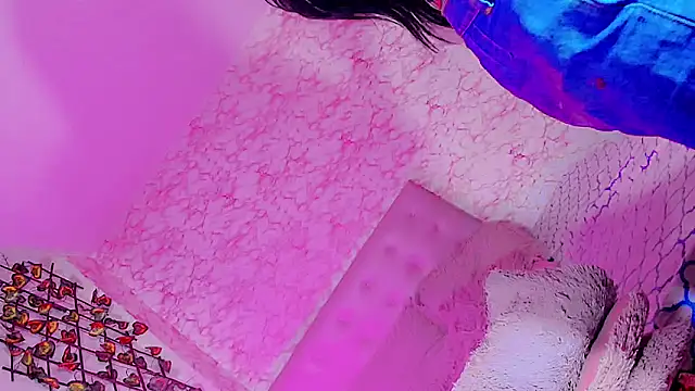 gilbanys 22 online show from March 2026 10:27:01 PM