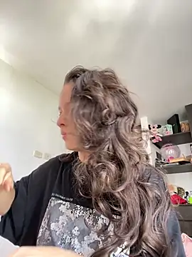 Snapshot of Sophie_milk chatting on October 2025 04:42:02 PM Sophie milk online show from October 2025 04:42:02 PM