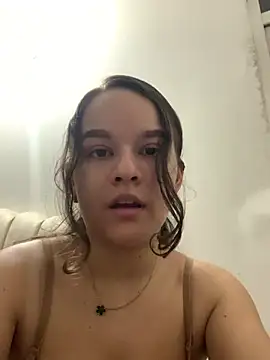 Snapshot of Sophie_milk chatting on March 2025 02:37:01 AM Sophie milk online show from March 2025 02:37:01 AM