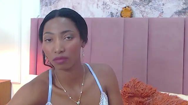 SabrinaDevill online show from October 2025 01:23:02 PM