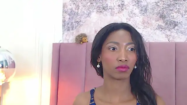 SabrinaDevill online show from October 2025 01:23:01 PM