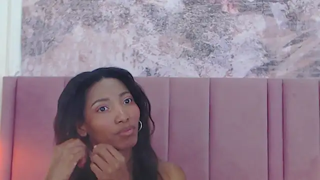 Snapshot of SabrinaDevill chatting on October 2025 01:19:02 PM SabrinaDevill online show from October 2025 01:19:02 PM