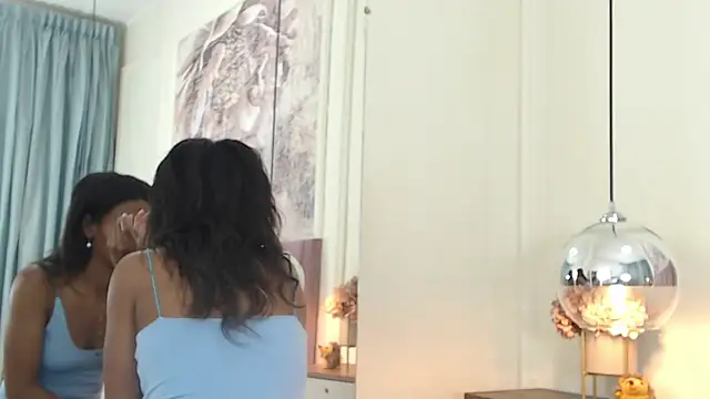 Snapshot of SabrinaDevill chatting on October 2025 01:10:02 PM SabrinaDevill online show from October 2025 01:10:02 PM