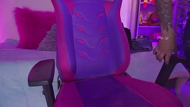 madelyn rose  online show from February 2026 01:56:02 AM