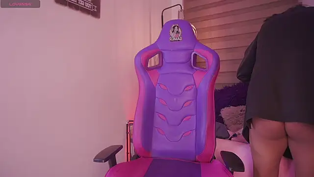 madelyn rose  online show from November 2025 01:37:01 AM