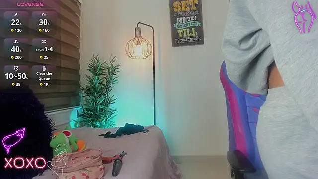 madelyn rose  online show from October 2025 12:22:02 AM