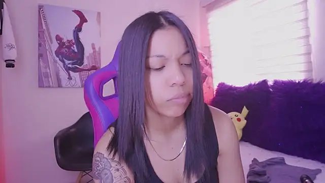 madelyn rose  online show from April 2026 06:09:02 PM