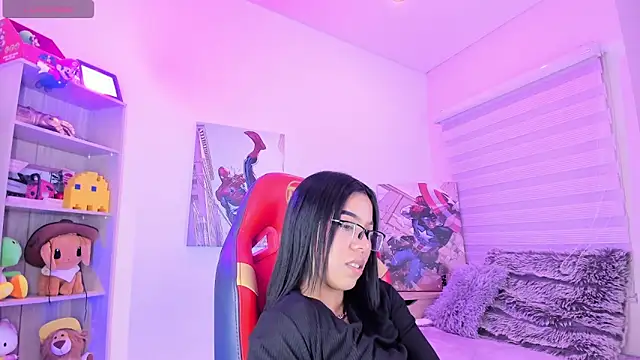 madelyn rose  online show from February 2025 05:29:01 AM
