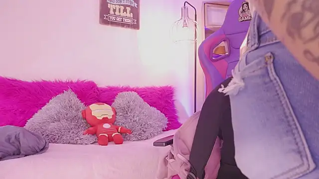 madelyn rose  online show from March 2026 06:07:02 PM