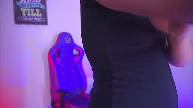 madelyn rose  online show from November 2025 01:39:02 AM