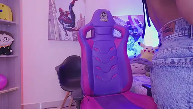 madelyn rose  online show from March 2026 06:09:01 PM